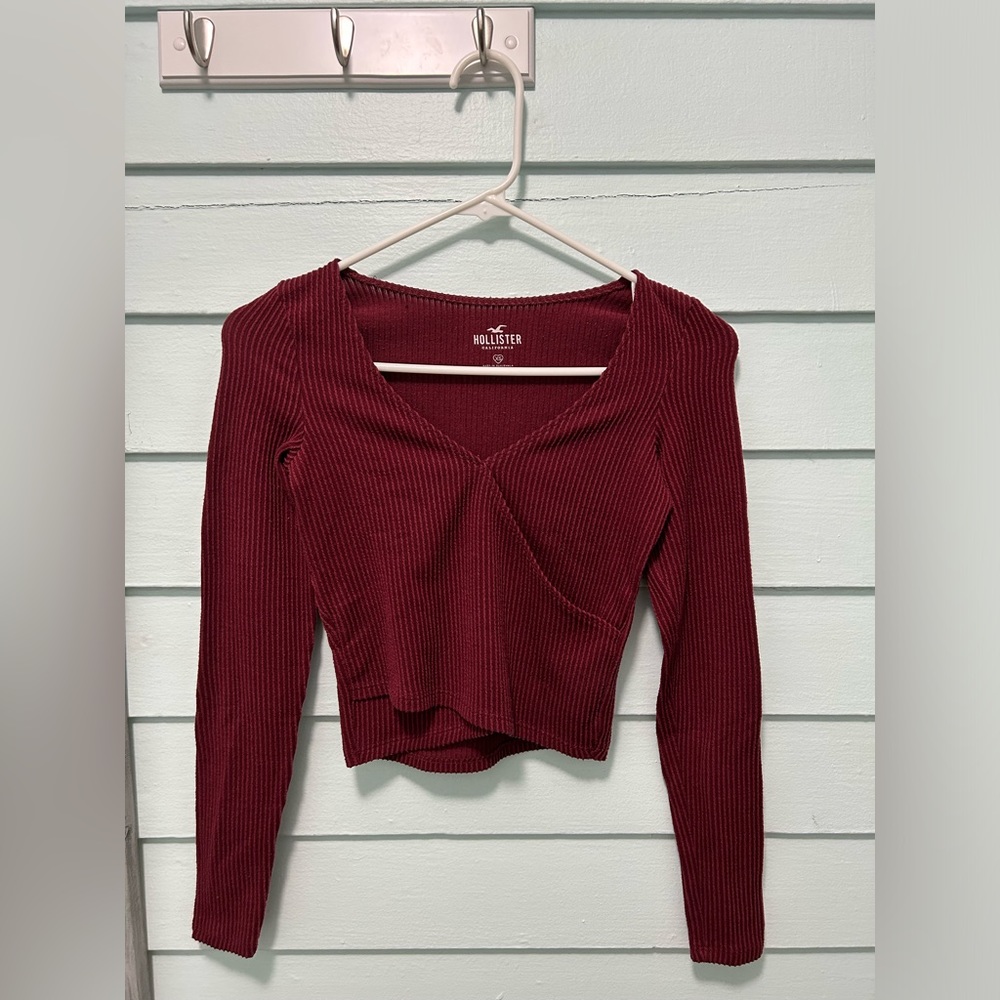 Hollister Maroon wrap long sleeve shirt